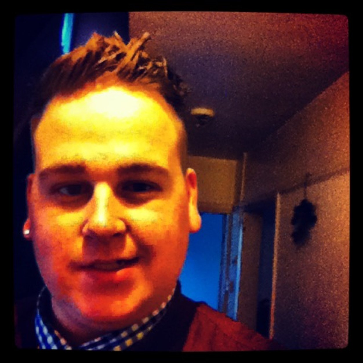 Follow me , i follow back :)