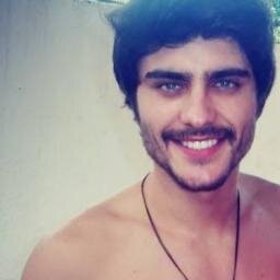 Eu não sei mais como viveria sem você aqui no meu coração e no meu pensamento. Não sei e não quero aprender @guilhermeleicam . Gui Te amo!