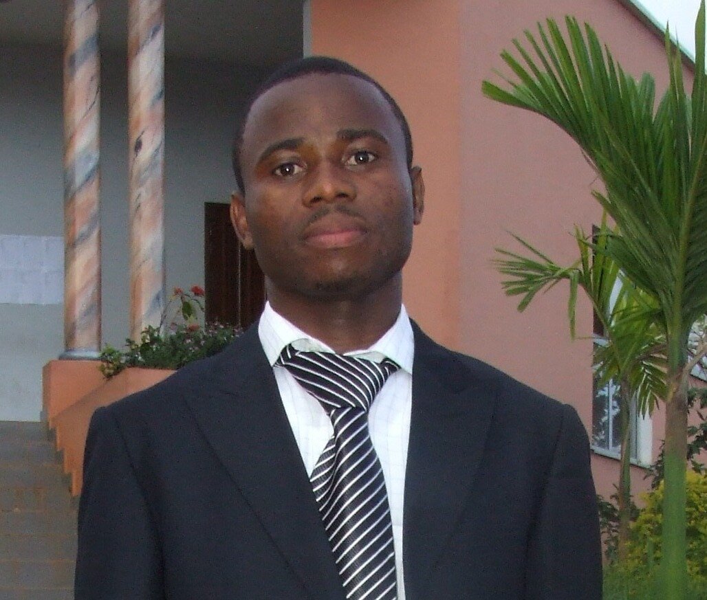 Author, Apress Technical Reviewer, Java EE developer. I like reading, playing piano and swimming.