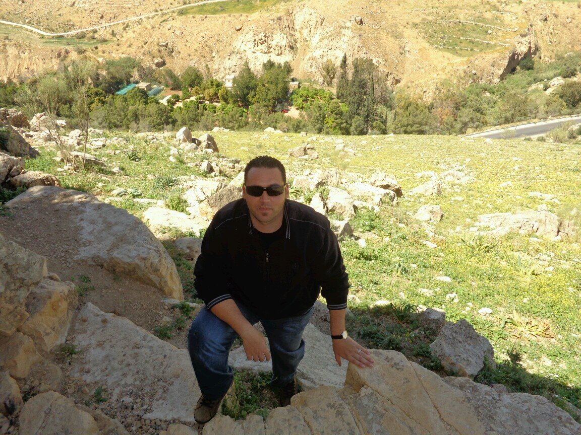 m_mlitan's profile picture. 