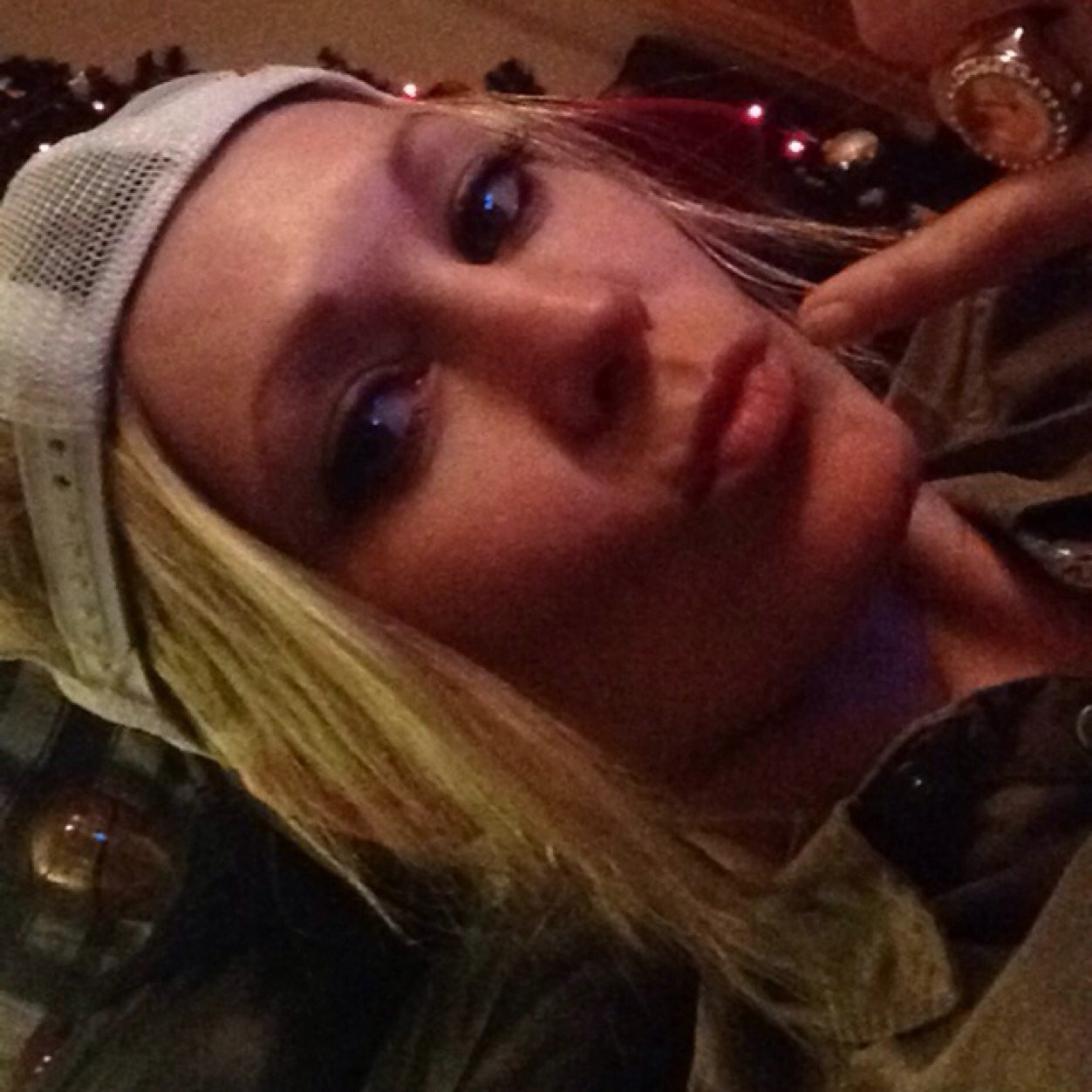 nia8118's profile picture. 