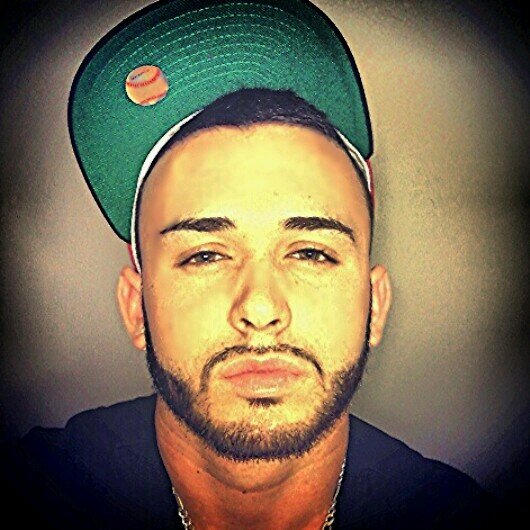 lanzador118's profile picture. DIOS ES DIOS, el resto es parking. God is LOVE 1John 4:3