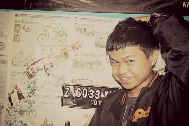 gunz137's profile picture. Hidupku merupakan apa yang aku kerjakan sekarang