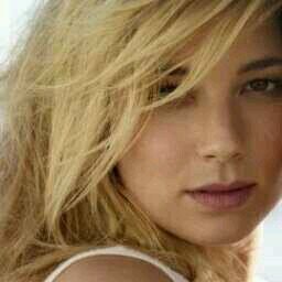 Love Emilie Vancamp she is my rolmodel