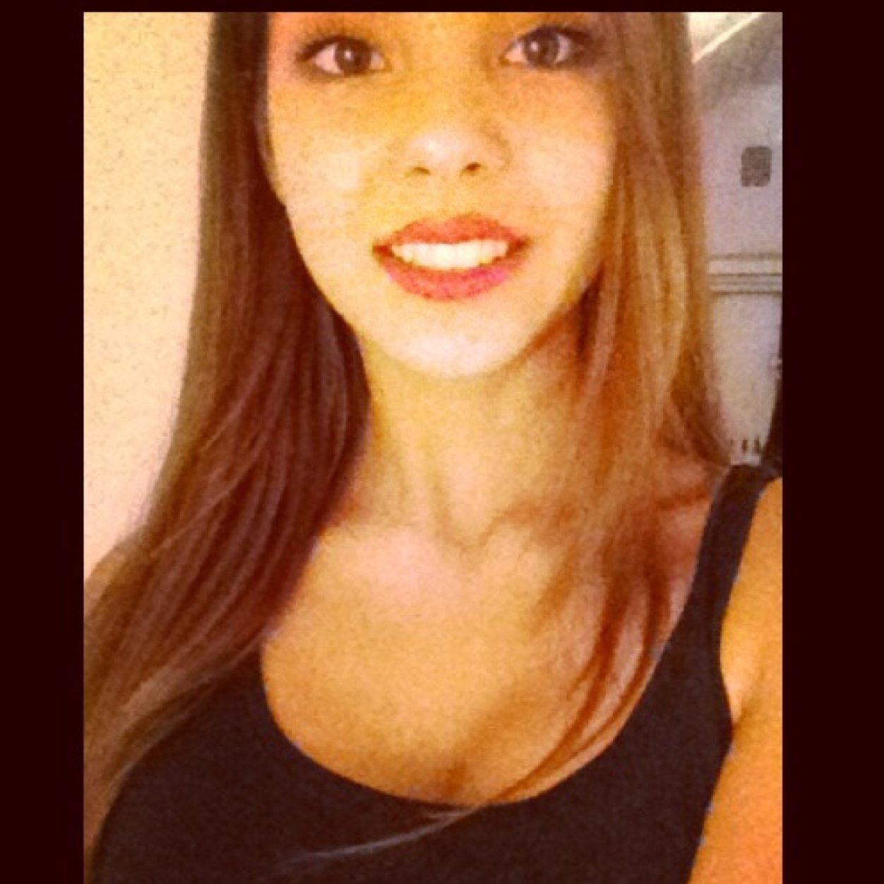 15 years old, love for friends& family, follow me on insta ; jazzyxoxo_____