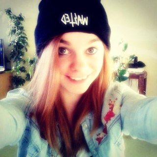 Follow me on facebook or instagram ( : solenebs ) and I'll follow you :-)