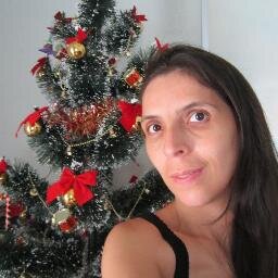 Sou amiga e gosto de fazer novas amizades.