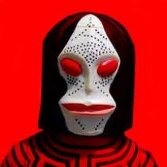 当たり前のことではあるが忘れてしまうのが、社会すべては人の労働によって作り出され維持され運営されている。
 人の労働も社会の分業が進む中でより細分化された労働となる。また、これまで必要であった技術などが新たな技術に変化をする進歩があるから労働の中身にも変化がある。