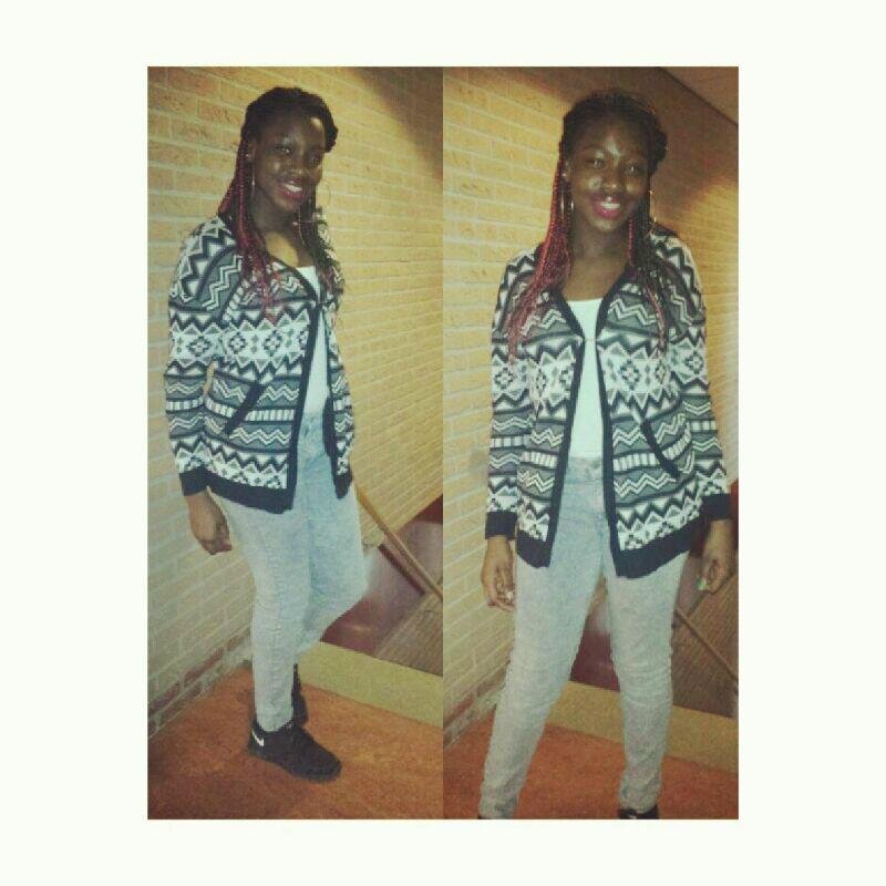 - i love @iadoreANM she is mah little sister =♥♥