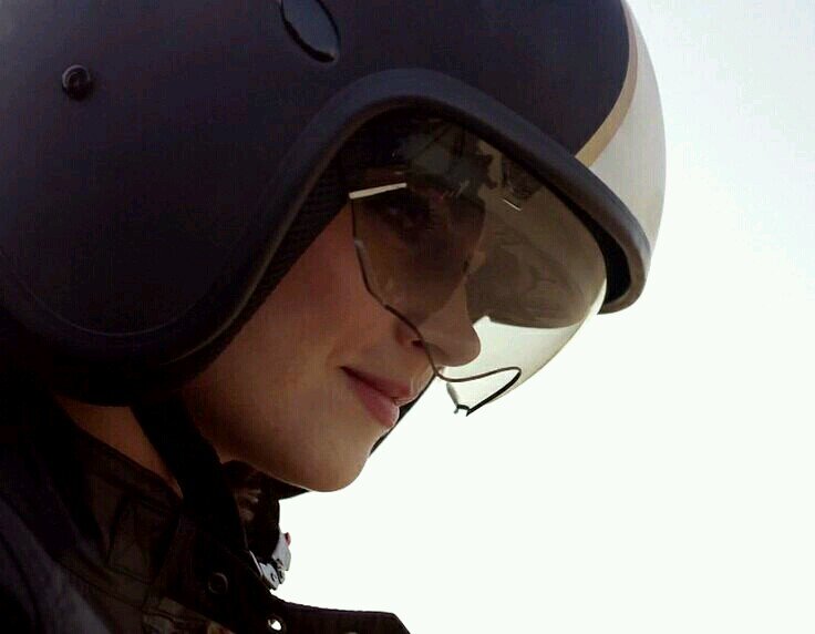 i was the impossible Clara who loved the Doctor... but things change and people do to.. and no one can change who i am now.. [Doctor who RP]
