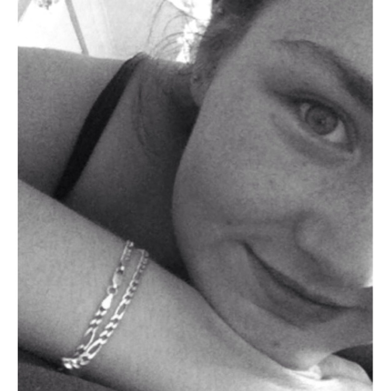 I love them more then myself ❤️ 1/5 If your creeping just say hiii!

Follow my instagram - hannacraig2