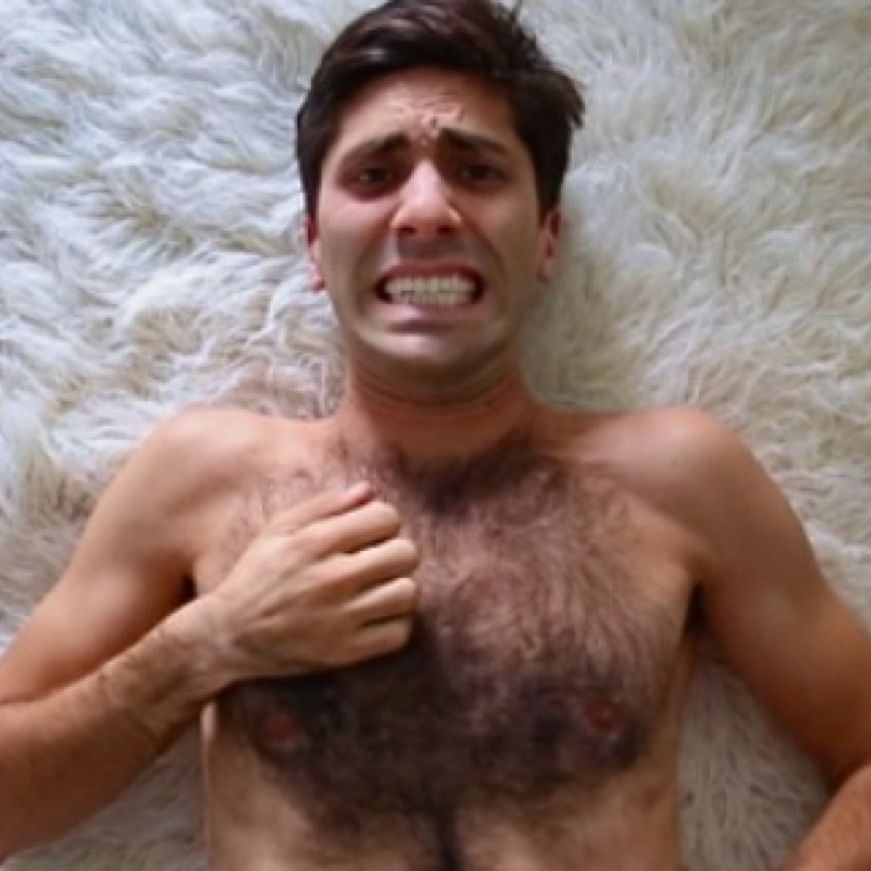 NevsHairyChestt's profile picture. Daily life of Nevs chesthair.