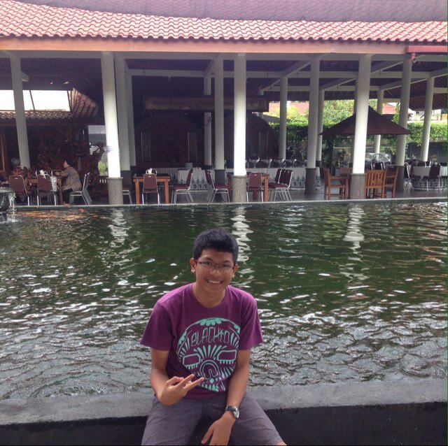 youoneFRT's profile picture. 