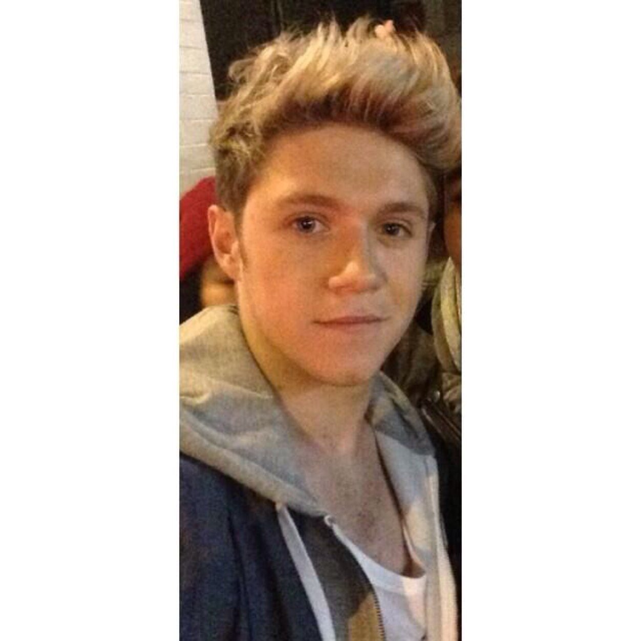 follow @teaofnarry pls ((:::