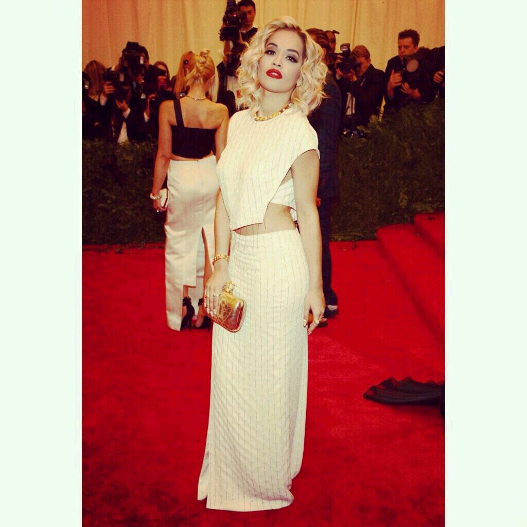 Rita Ora. Just do you...ROC. ORA OUT NOW http://t.co/9Vt1vw5QNB RADIOACTIVE EP OUT NOW: http://t.co/K1BjXQbjnP?…