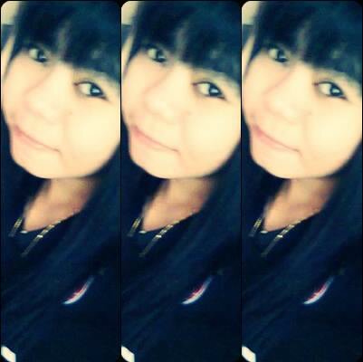 SINGEL
Bukan berarti aquuw tiiedak cukup baik untuuwk sseoraank yang TEPAT,.
Tapiie,aquw terlalu baiik untuk ssorank yg SALAH. . .