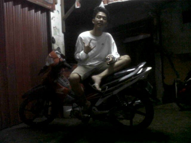 KRLMBRT's profile picture. 