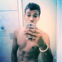 Atleta na categoria Basquete na FME Balneário Camboriú.