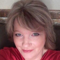 Christ Lover & Cross Clinger, mother, grandmother, journaler & dreamer. :-)