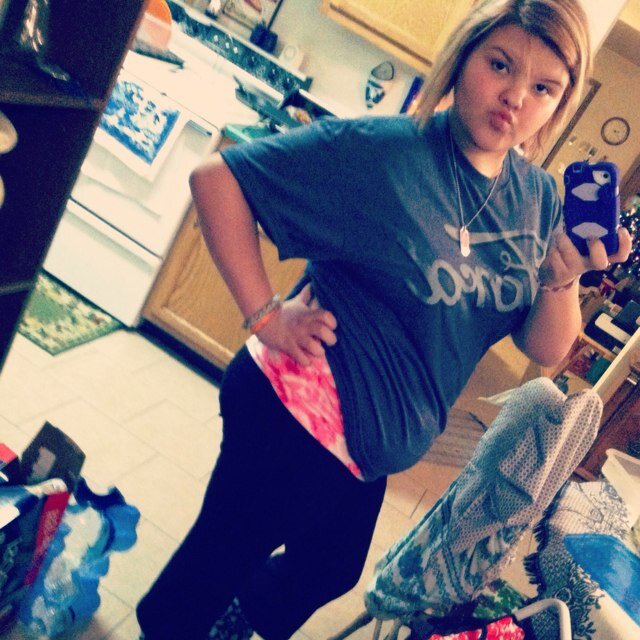 I am born to be a cowgirl i wanna rope & ride && my daddy gotta gun dont mess with me or him