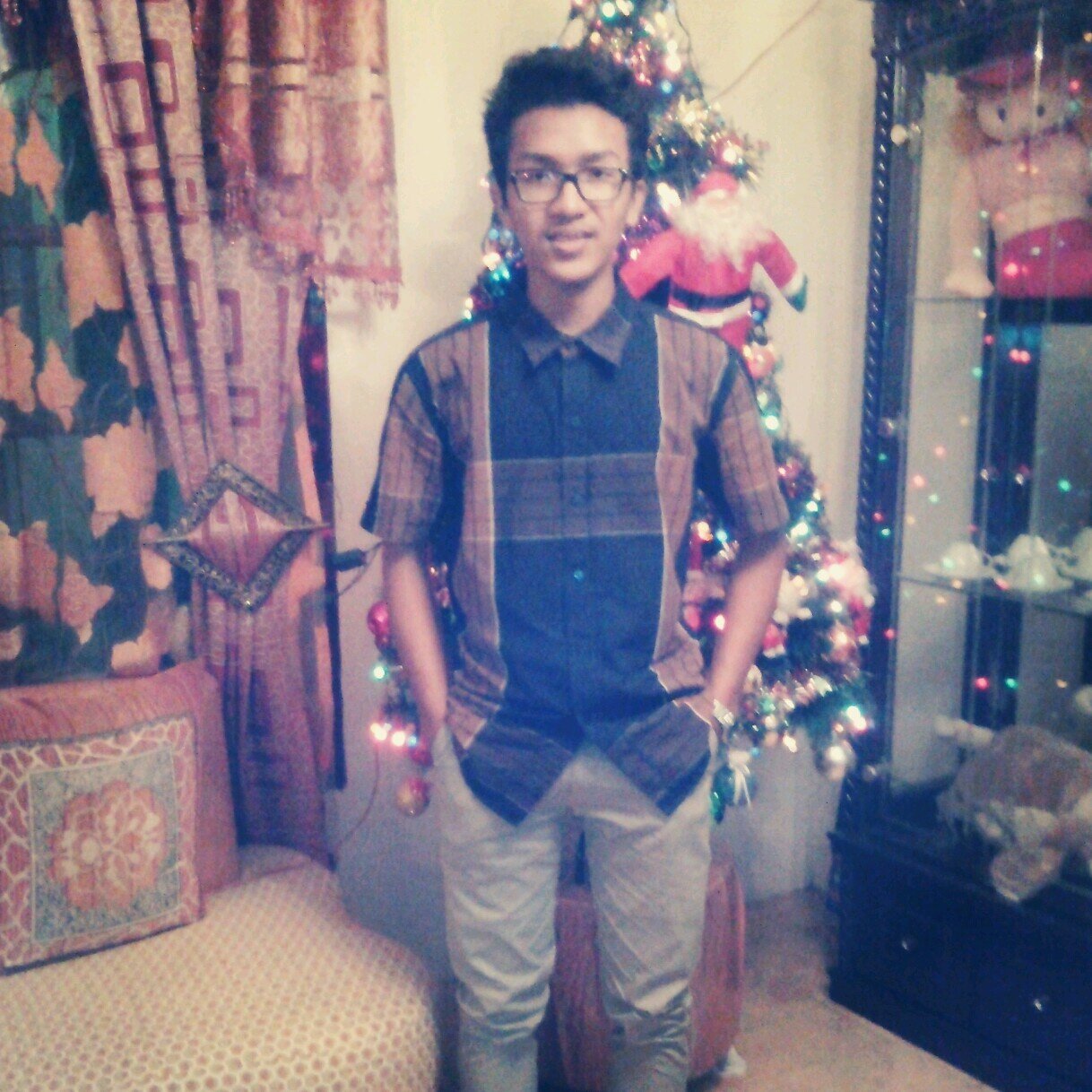 riopaldi_s's profile picture. |December 23,1996| Teknik Informatika Mikroskil|founder and owner of RPS STORE MEDAN pin:25C2AF76