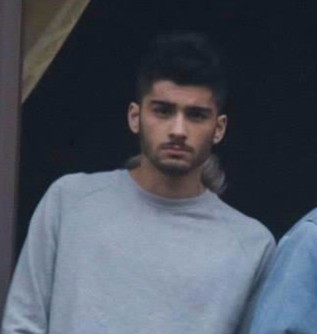 Hey sweetie, this is a free follow from @zayniecuddle . Go and follow her. Thanks, ilysm. Have wonderful day! Xx