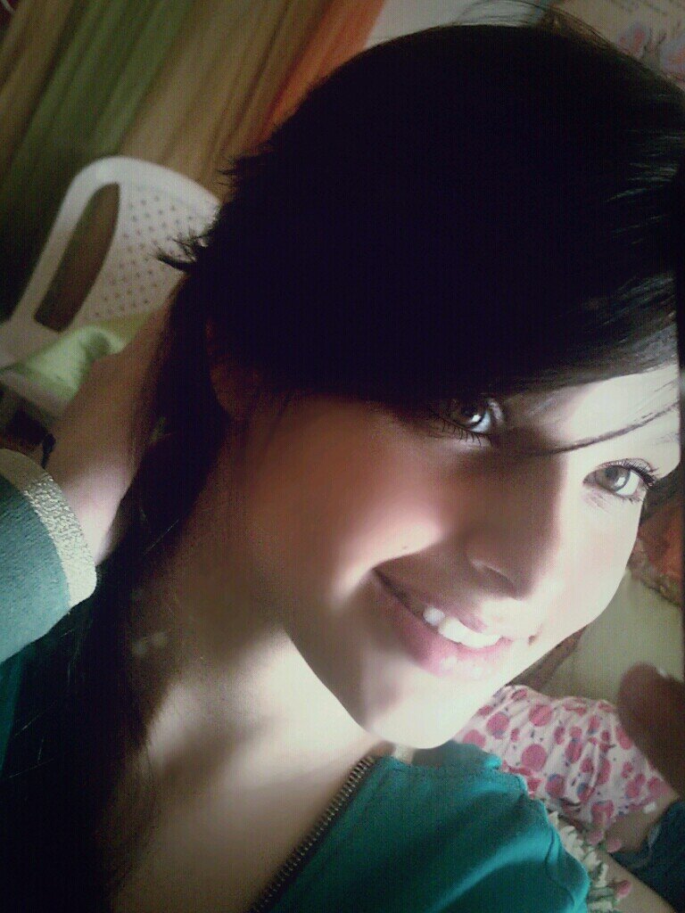 jimenez01550's profile picture. Si te pido que te alejes ignora mis palabras y abrázame 3