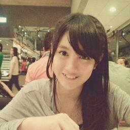 nabilahJKT48's pard. E-nergetic T-alkative B-aby. I bring smile to others ^^ 'coz as JKT48 members i bring happiness to everybody ◦ˆ▽ˆ/