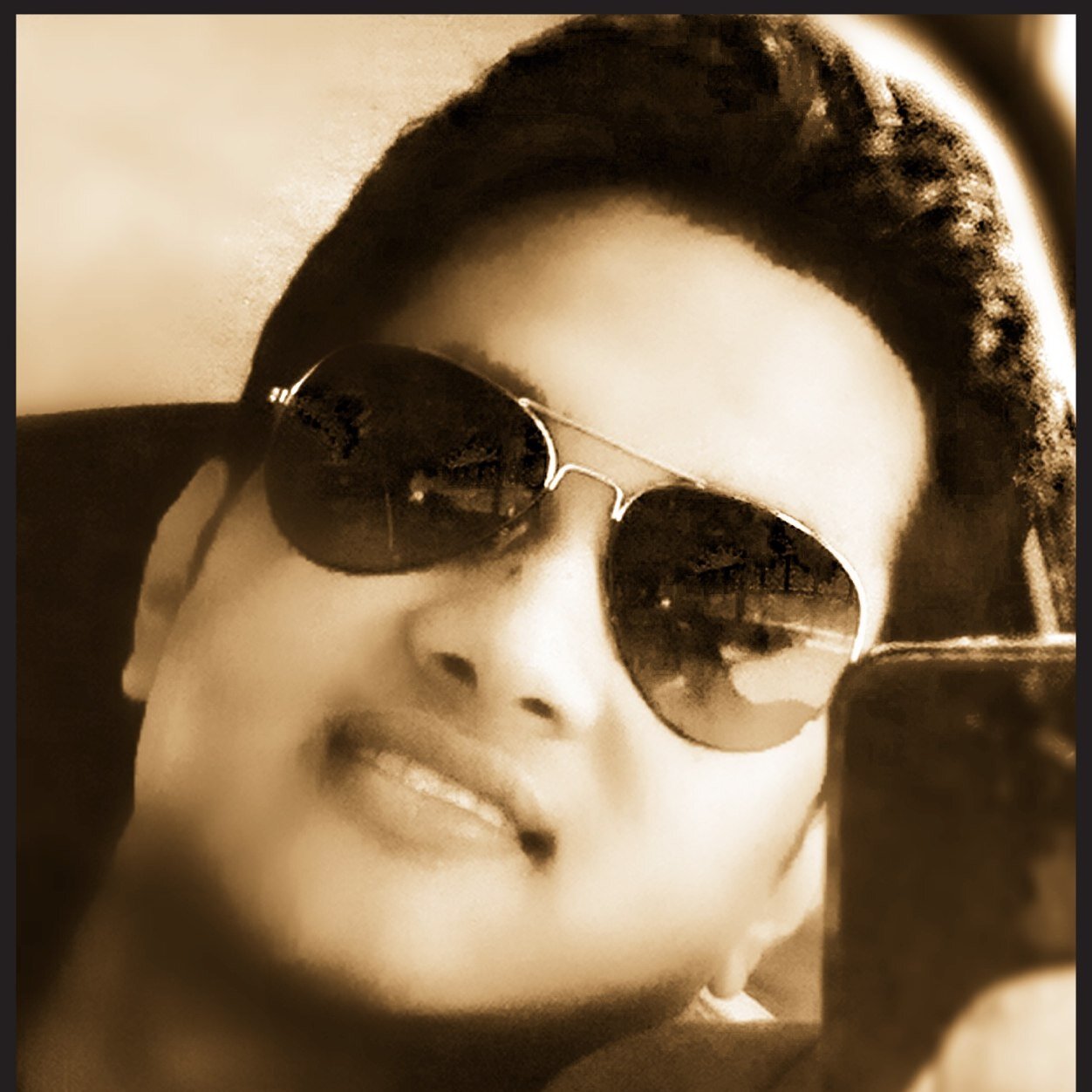 I am Fan of APPLE devices. Website designing & programming is my passion. I really Love to help people. Also do Giveaways for My Followers.