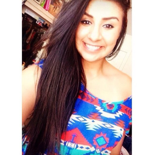 Publicist. Email: Jasmine@onepercentpr.com instagram: jasminelaraaa --- follow! :)