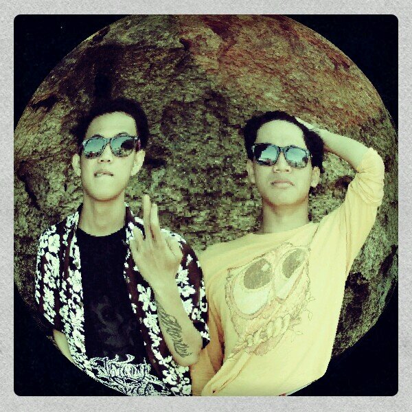 guntguntgunt's profile picture. |\___/|
 |[o] [o]|
 iloveVbmx
 -oo-oo-