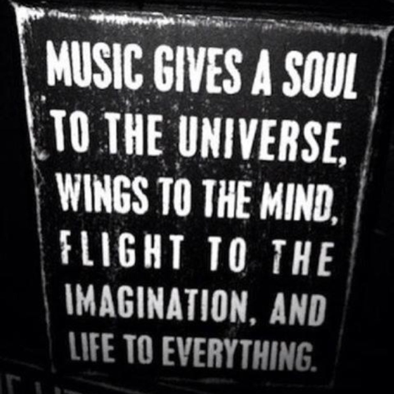I'm just a depressed teenage girl with an unhealthy obsession of bands, youtube, and minecraft.