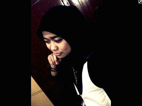 Simple, plegmatis, friendly, nice.