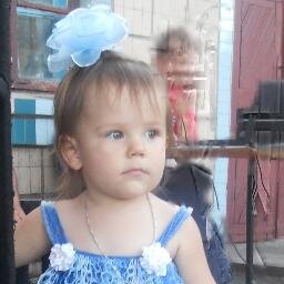 leni211's profile picture. 