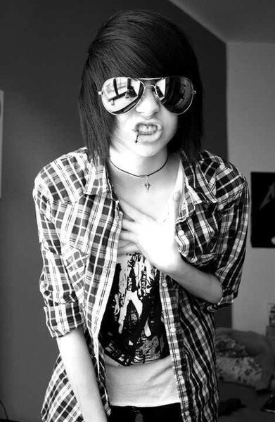 scene_guysrawr's profile picture. Hot emo guys ♥