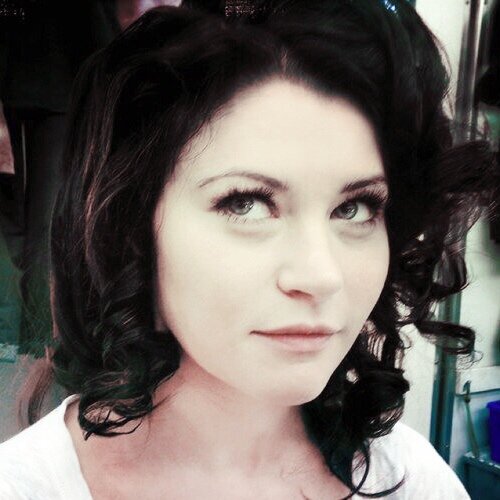 The once princess captured by the beast, but learning to fall for him was the greatest adventure I had. {OUAT: RP}
