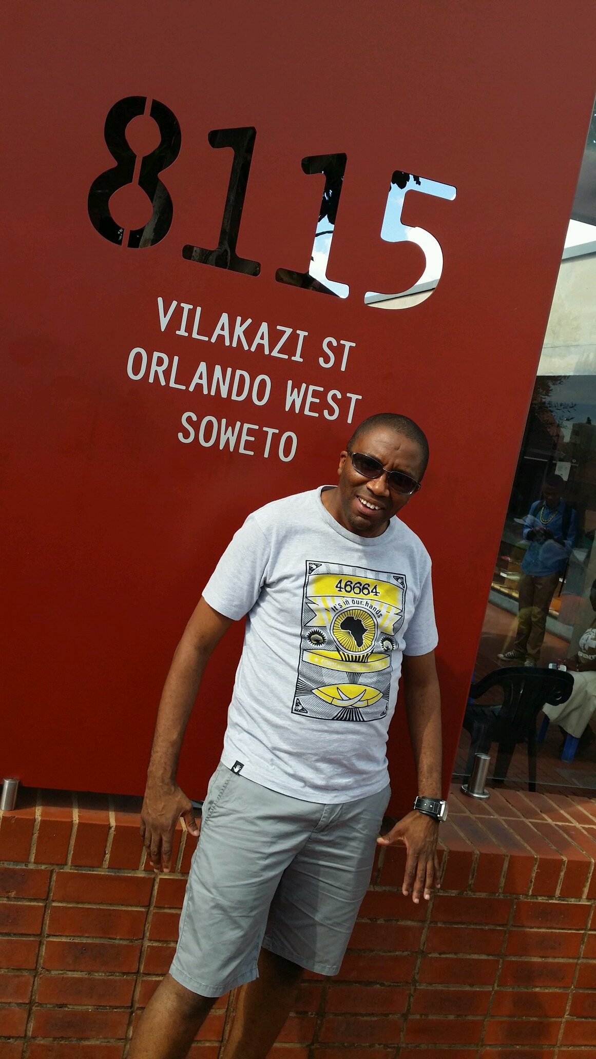 97% xhosa boy of average intellect who likes to associate with smart people.