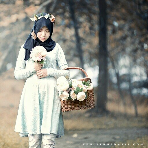 akhmadmaxi's profile picture. @rianaputriayu | 50 percent photographer, 50 percent musician | MUGCreative Owner | http://t.co/WunPpfHqwU
