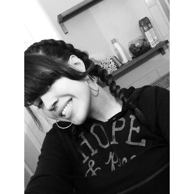 KINGgenoveve__'s profile picture. Poetry.