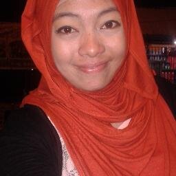 female, muslim, 15121994