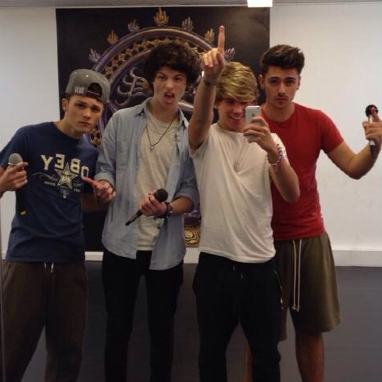 We are Amy, Chantelle, Ellice, Lauren, Lauren, Jessica, Elise, Lucy and Georgina. Just a group of 9 girls who love @OverloadMusic