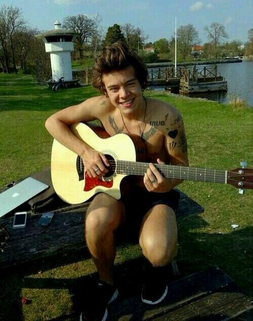 AbgDirectioner's profile picture. 