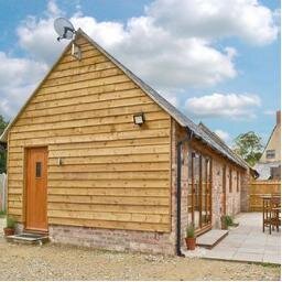 A converted barn holiday let in the picturesque village of Burmington near Shipston-on-Stour in Warwickshire. Tweets by Lisa Ashton burmingtonbarn@outlook.com