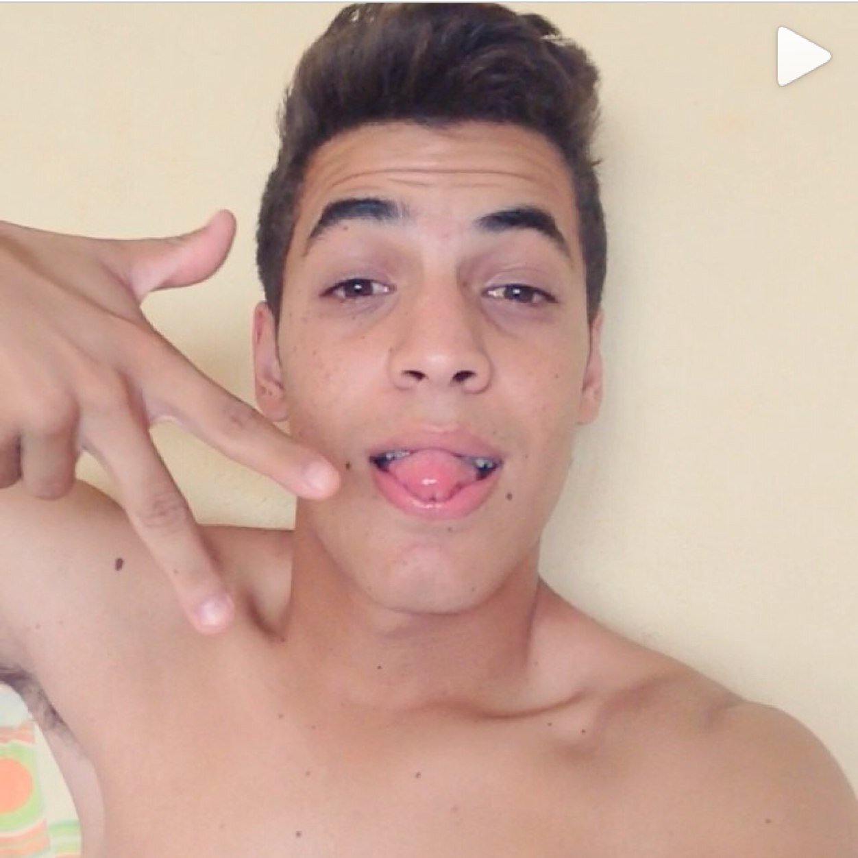 Instagram: cristianofilhooo
Whatsapp: (62) 84972121