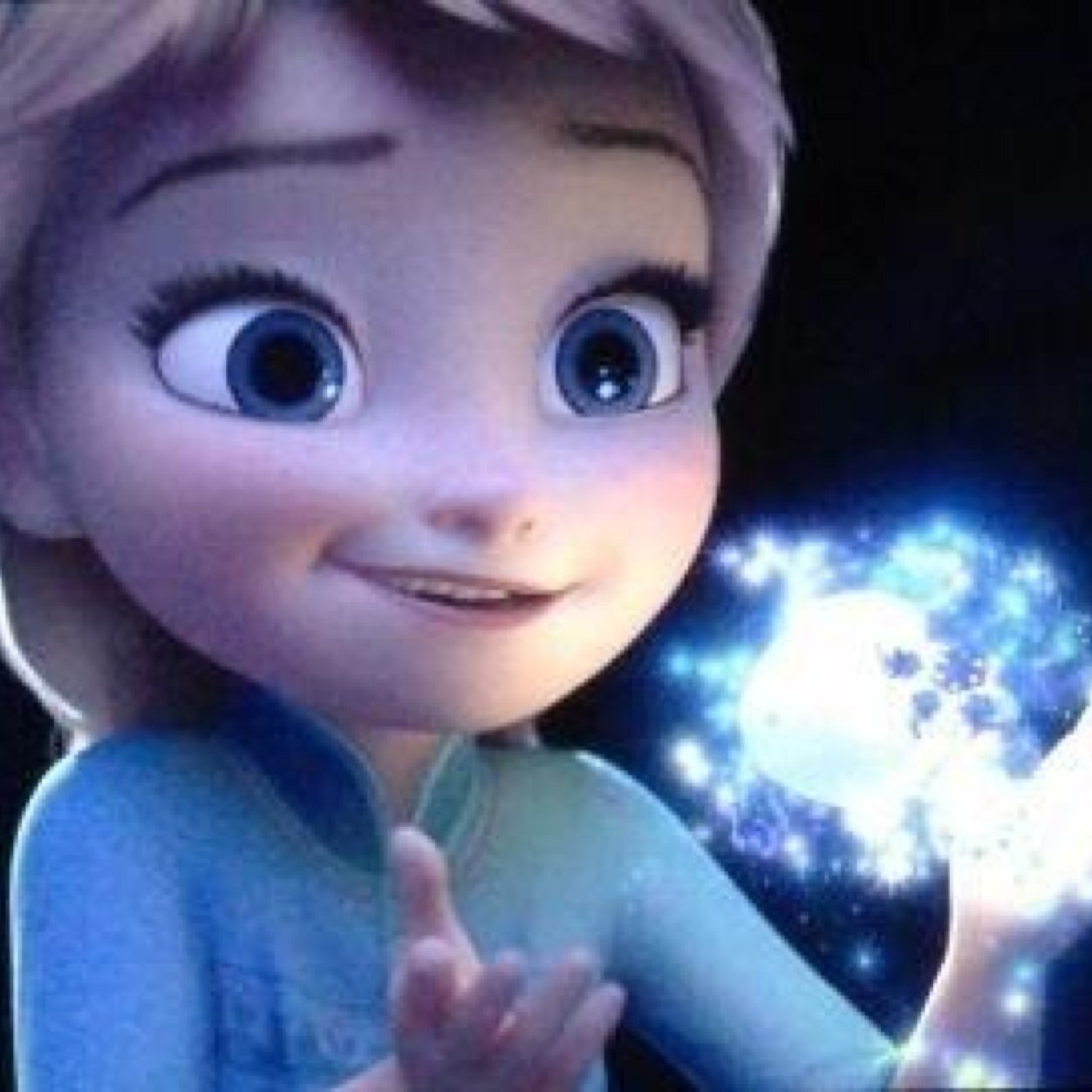 My name is Elsa! I am #Taken and by @MillieDerpFaceX . She is y beautiful dashie! SO BACK OFF OR ELSE!!! I love her with all my heart!
