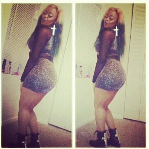SEXIII CARAMEL TOOTIE...PRETTY FACE THIN WAIST...THEN SUM ;) SINGLE AF.LOVING MI HATERS AND LIVING MI LIFE DESPITE WHAT THE NEXT MF GOTTA SAY :D