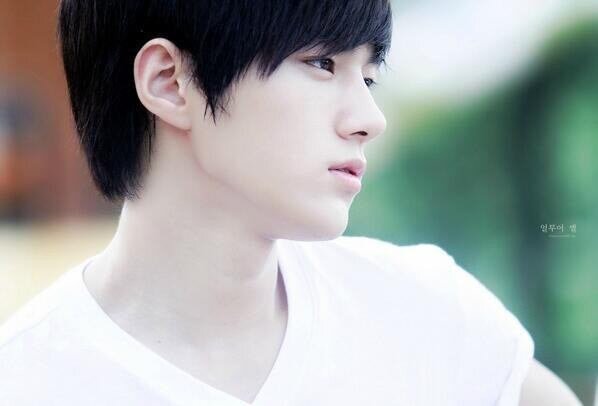 　　INFINITE L (ro)bot start-13.05.20　　　　　　　  我在这里　　　　　　'我、ここに在り'