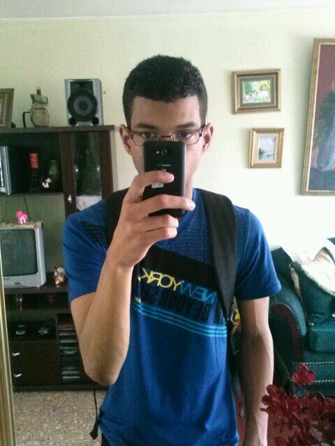 Desperosanchez's profile picture. Informatico de profesión  y diseñador grafico de hooby, 😊 me gusta tambien hacer animaciones😜 entre otras cosas.