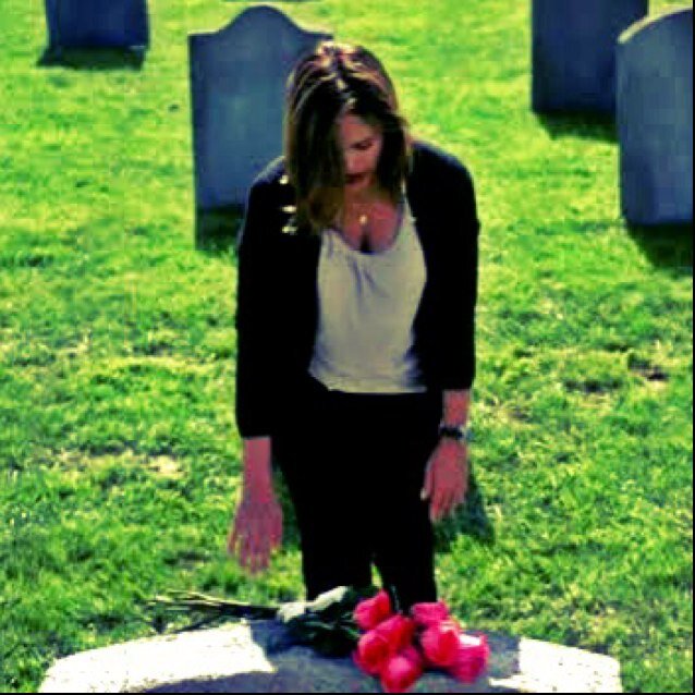 I live in the beautiful land where @Mariska is the queen¡