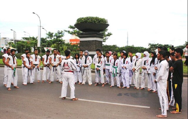 Box! Tarung Derajat satlat SMK Pustek Serpong